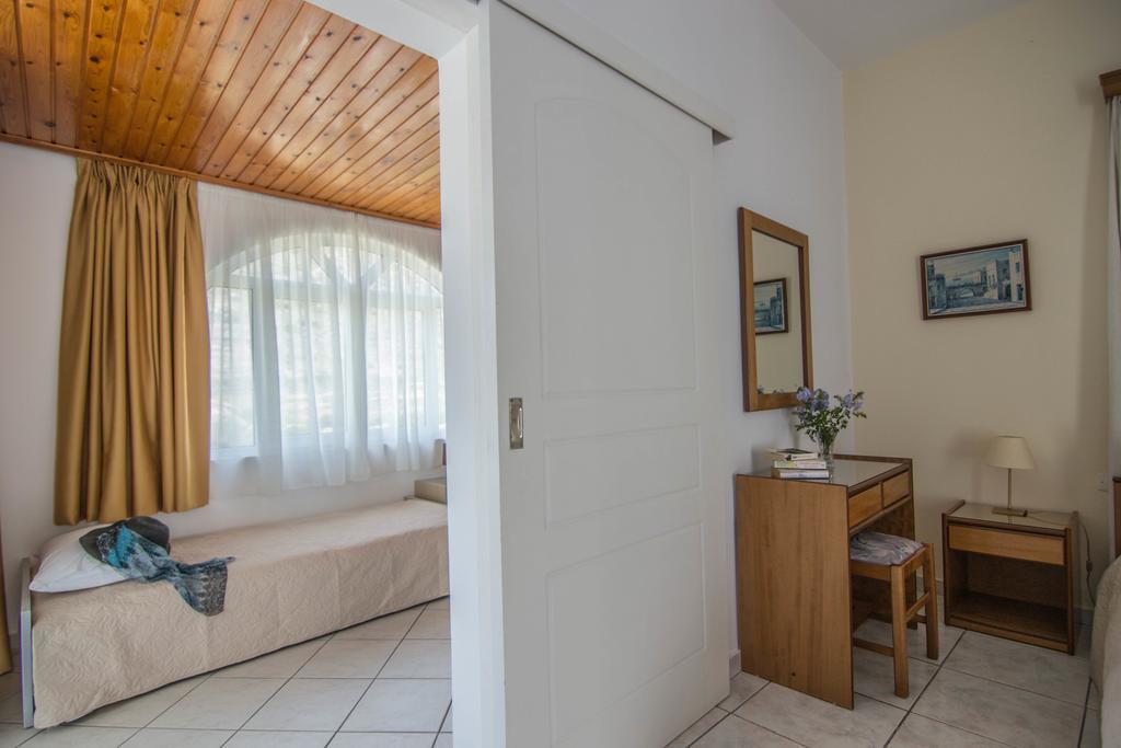 Villa Anna Maria Mylopotas Exteriér fotografie